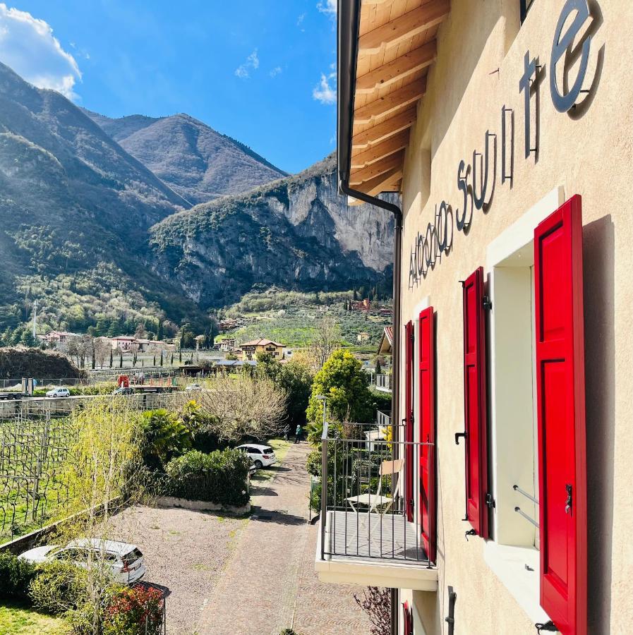 Albola Suite Holiday Apartments Riva del Garda Exterior foto